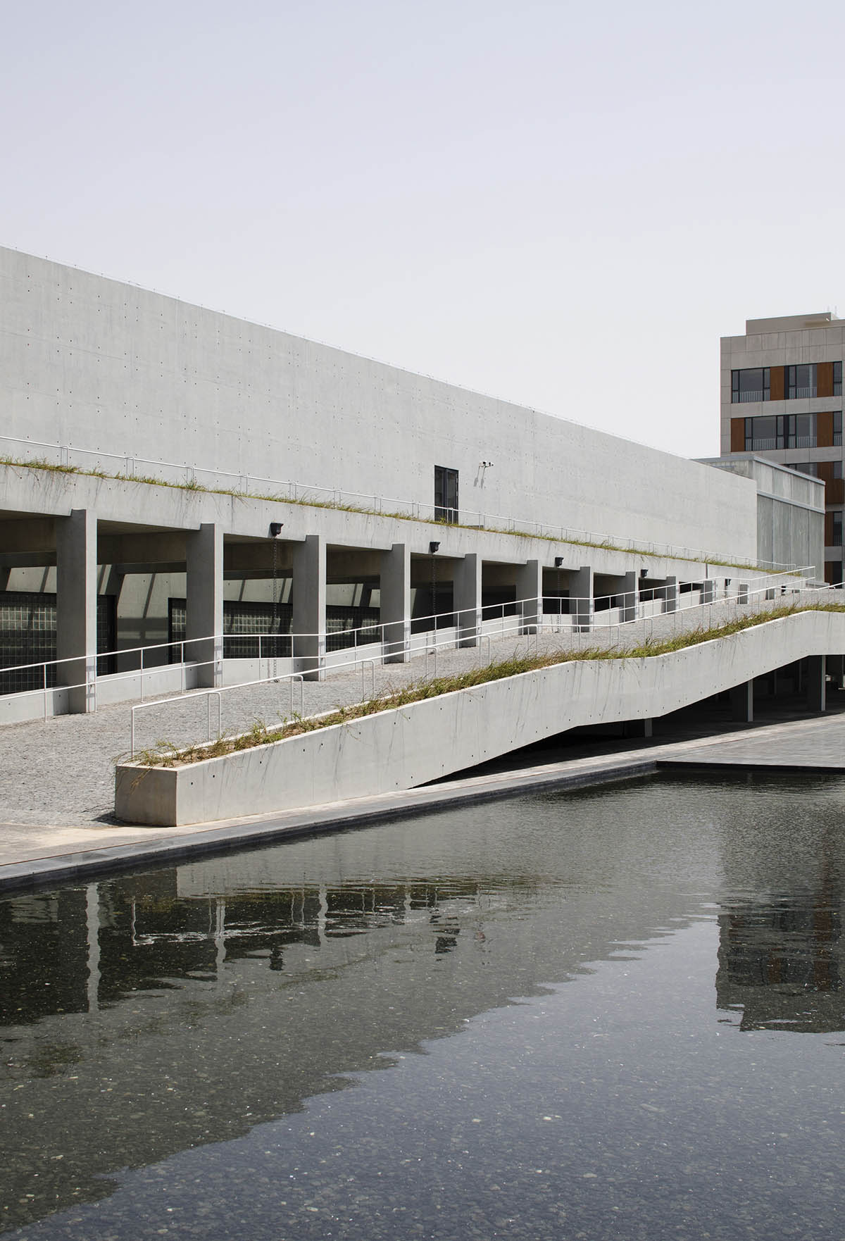 y.ad studio completes production center for clothing industry in Cangzhou, China