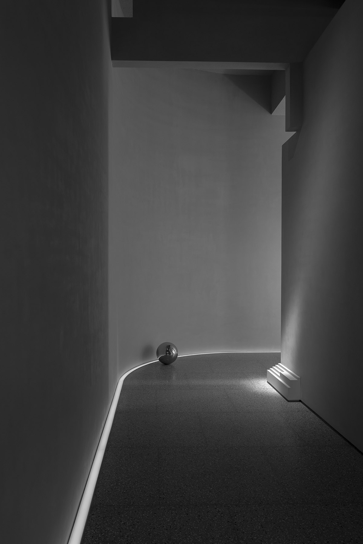 MMC DESIGN completes office and exhibition space in Hangzhou, China