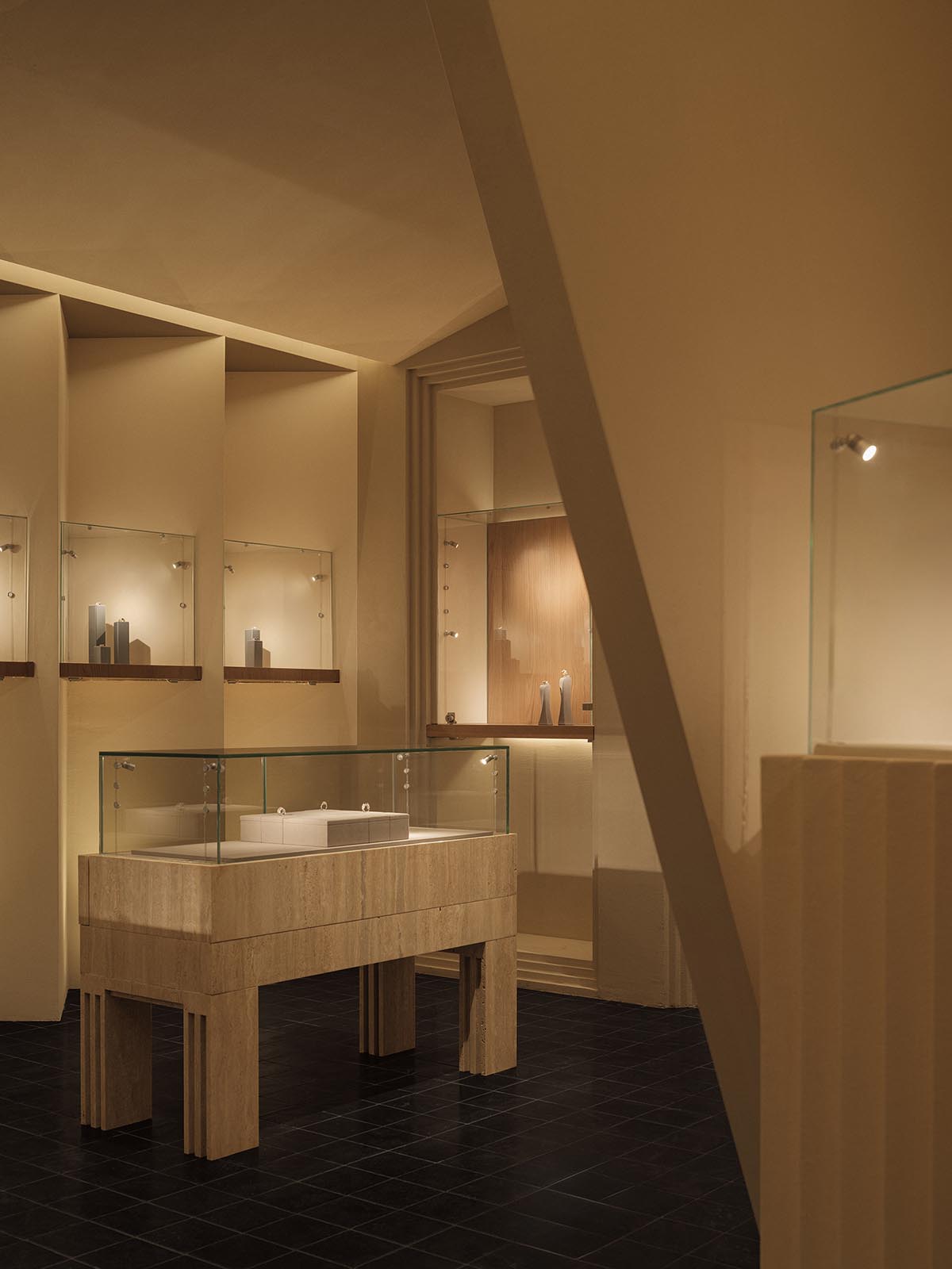 Aurora Design sculpts a façade resembling