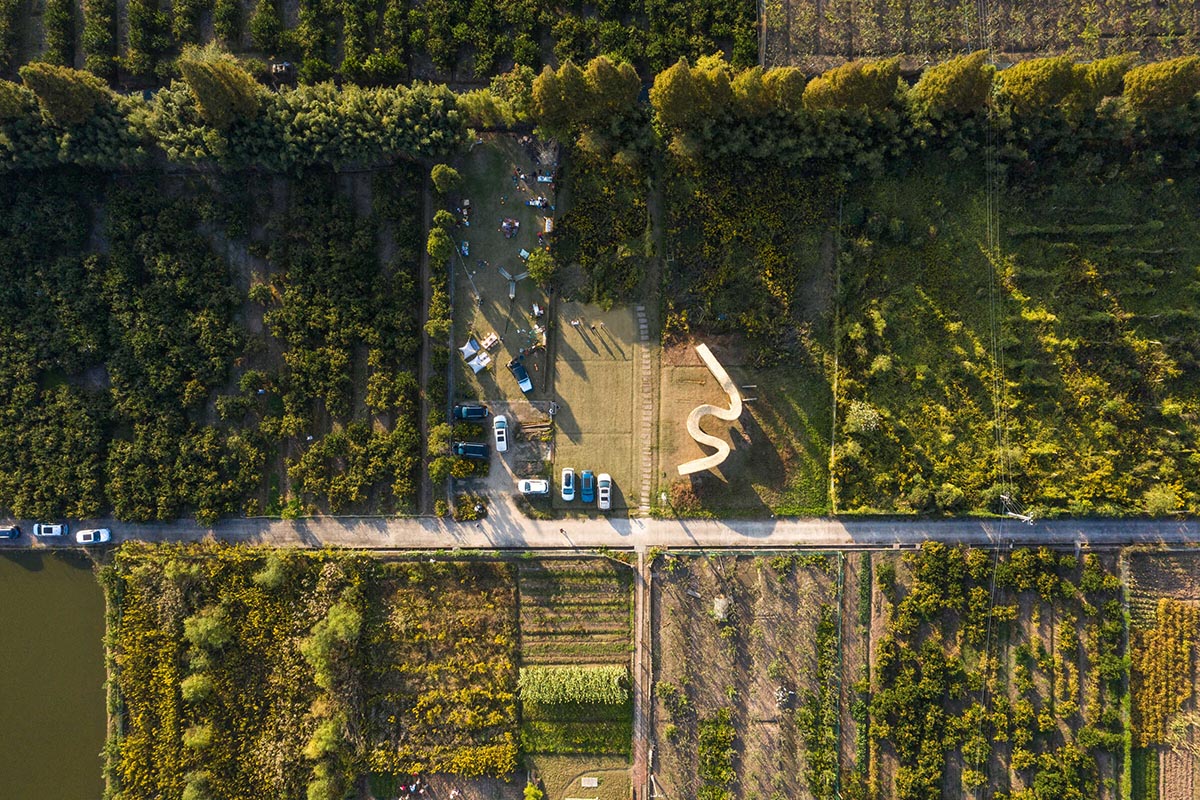 LIN architecture built meandering bamboo pavilion as a social generator in rural China