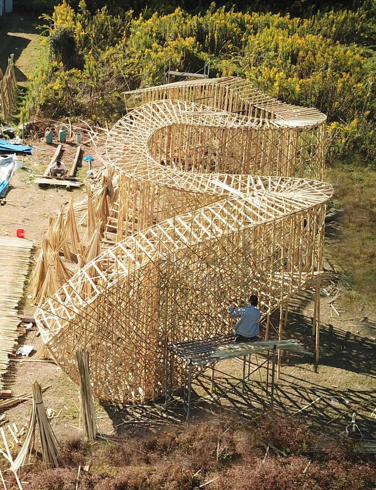 LIN architecture built meandering bamboo pavilion as a social generator in rural China
