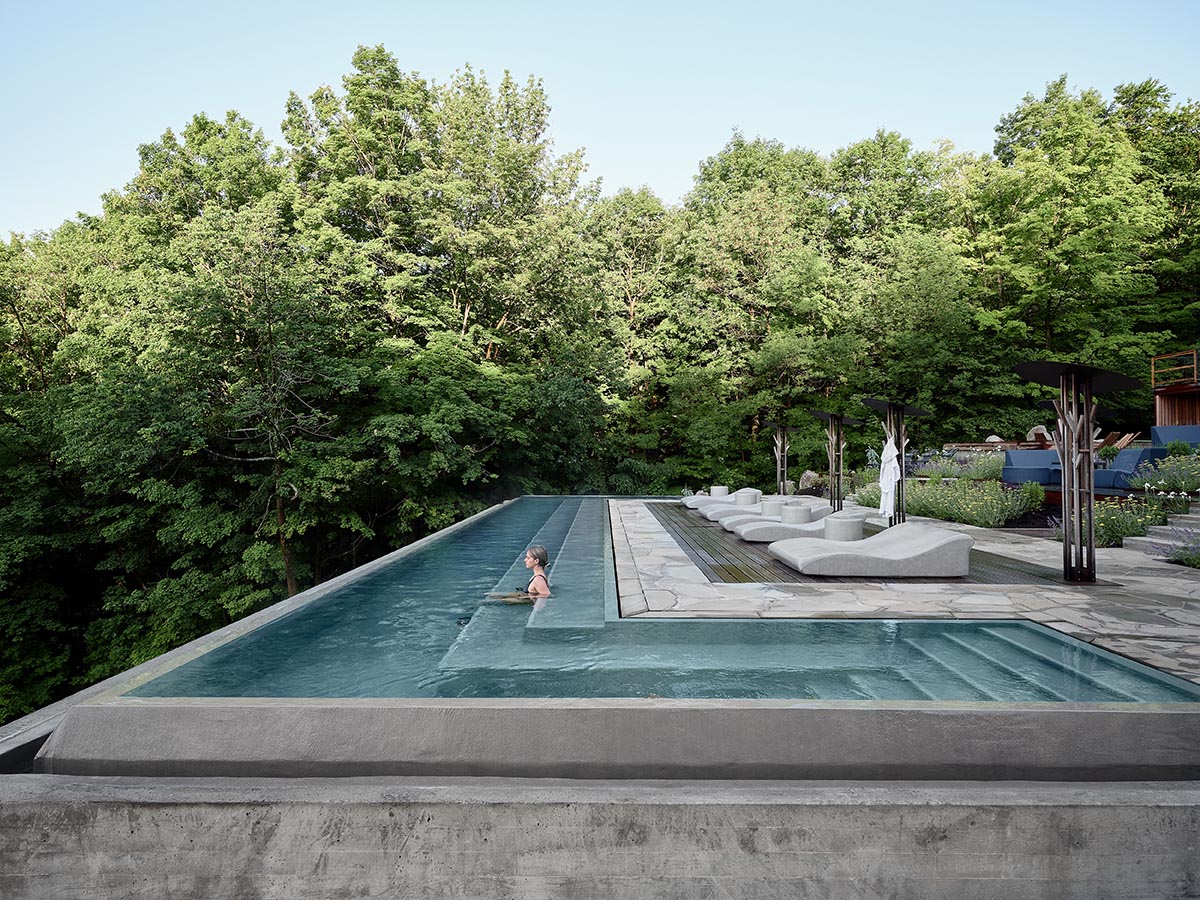 MacKay-Lyons Sweetapple Architects expands a concrete spa and thermal reserve in Quebec