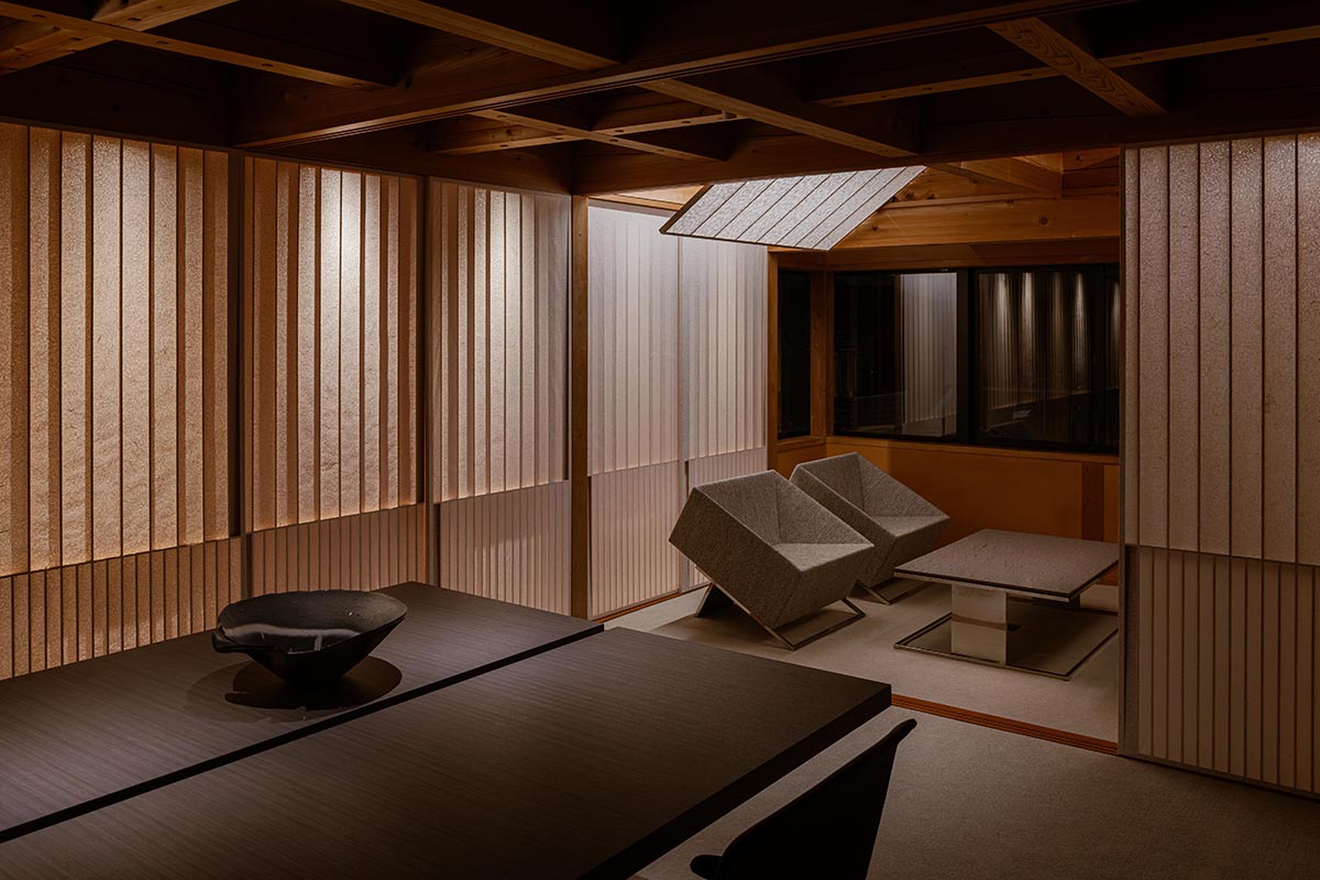 Symbolplus creates a harmonious blend of old and new for its new office in Tokyo 