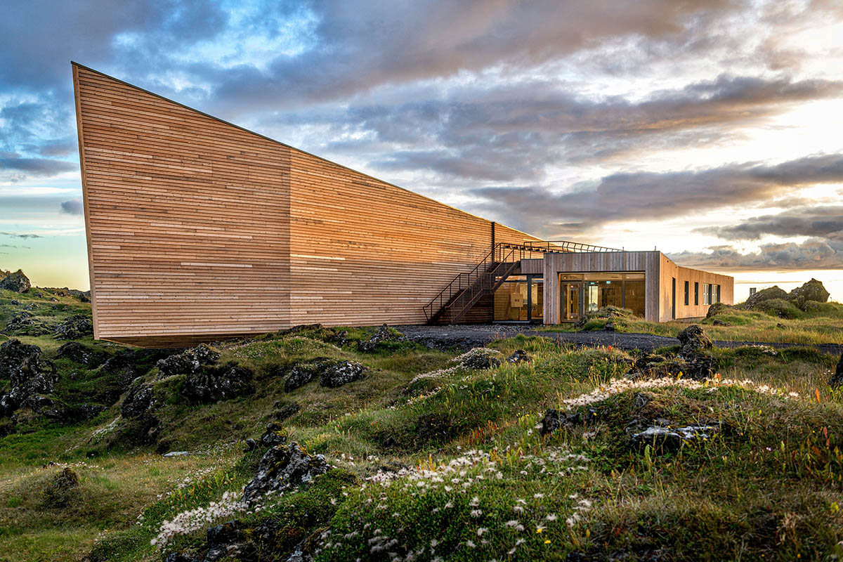 Arkis Architects embraces nature with Glacial Cape, a sustainable blend of nature and culture