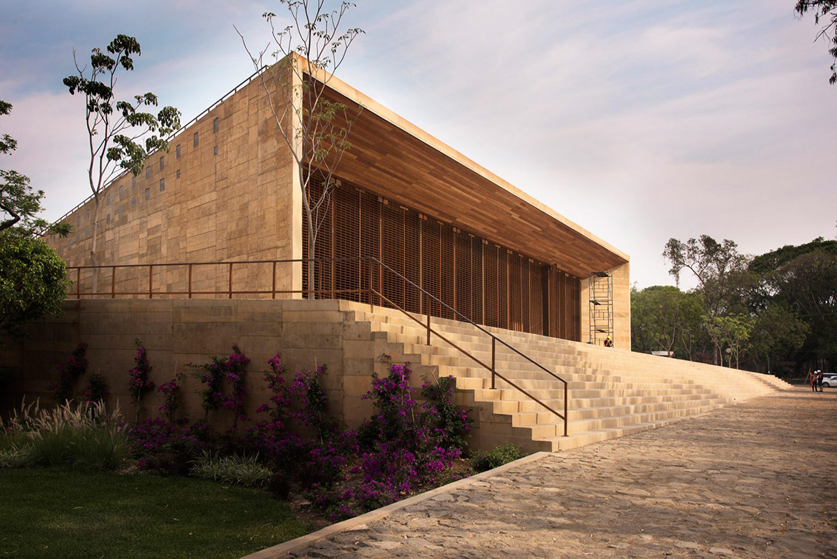 Isaac Broid and Productora's triangular Teopanzolco Cultural Center wins Oscar Niemeyer Award