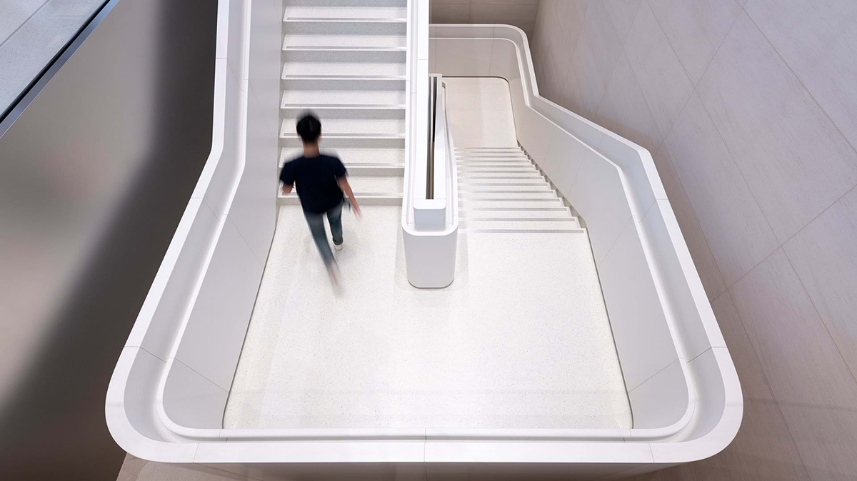 Foster + Partners completes new Apple store with public plaza and water sculptures in Taipei