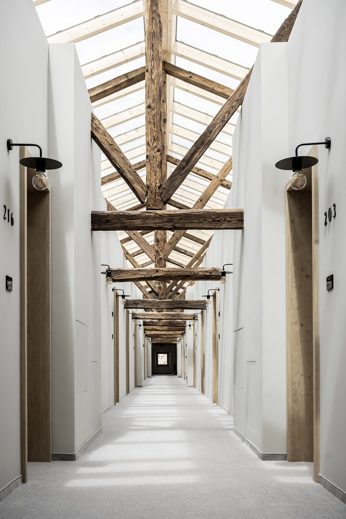 Noa* transforms old monastery into a hotel inspired by region's rural constructions in Arco