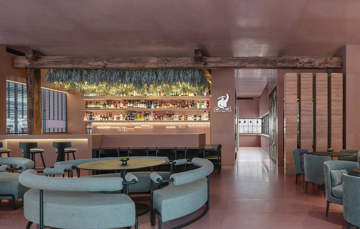 Nature Times Art Design completes farm to table restaurant with saturated color palette in Shenzhen