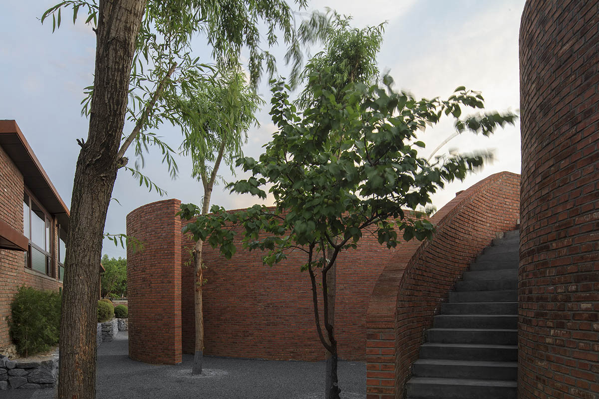 llLab.'s Brickyard Retreat Renovation references to the region's local craft history in Beijing 