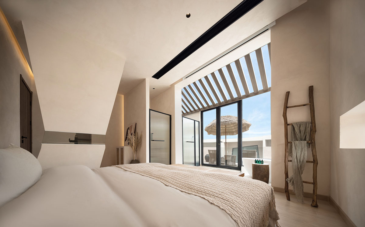 Oblique and hollow walls form this sculpted hotel by AT DESIGN in Southeast of Xiamen