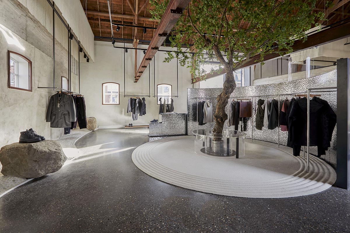 Barde vanVoltt creates retail store interiors like a Japanese zen garden in Nistelrode