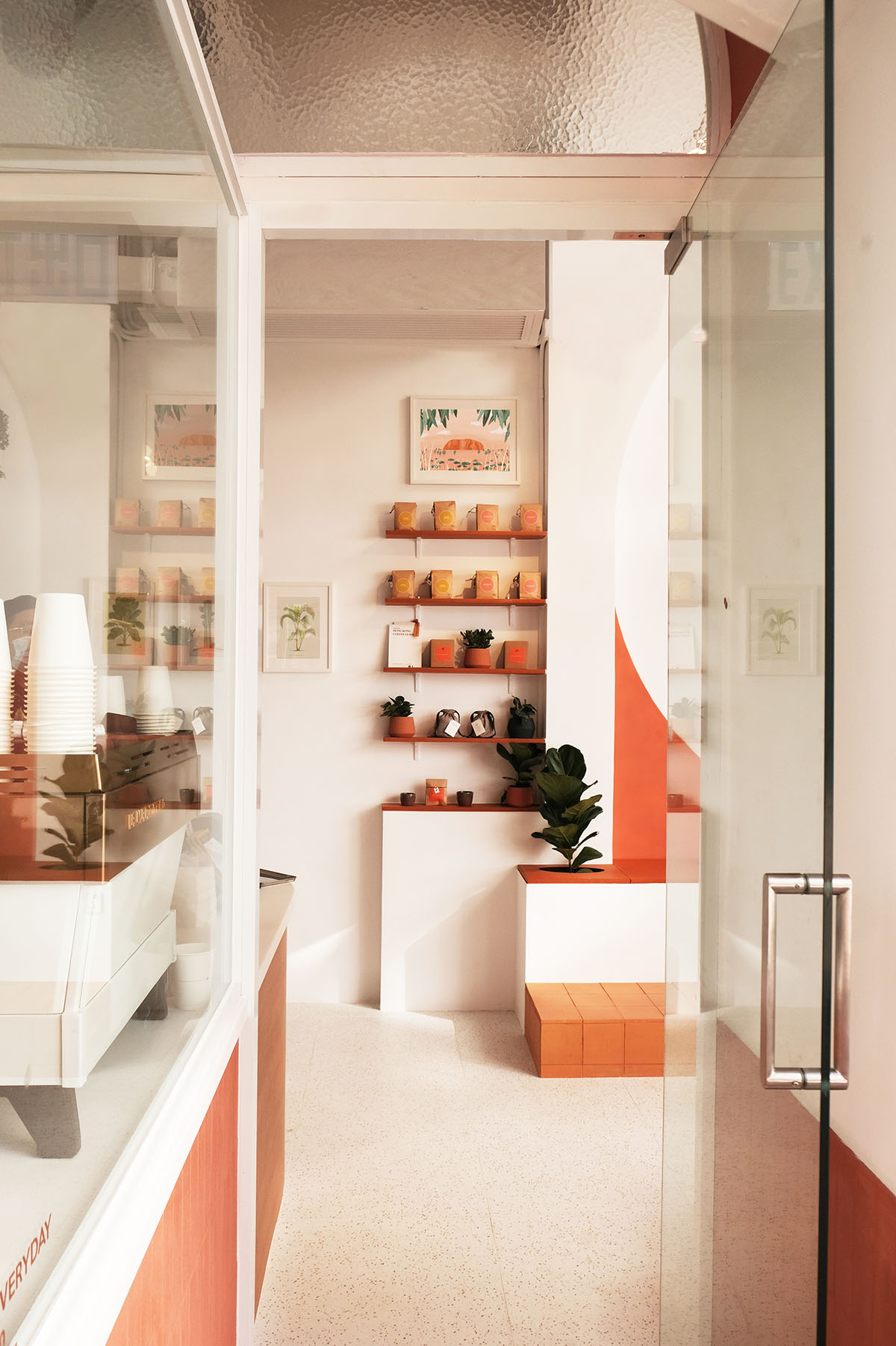 This tiny cafe features peachy-colored shades referencing to golden sunset of Australia in Hong Kong