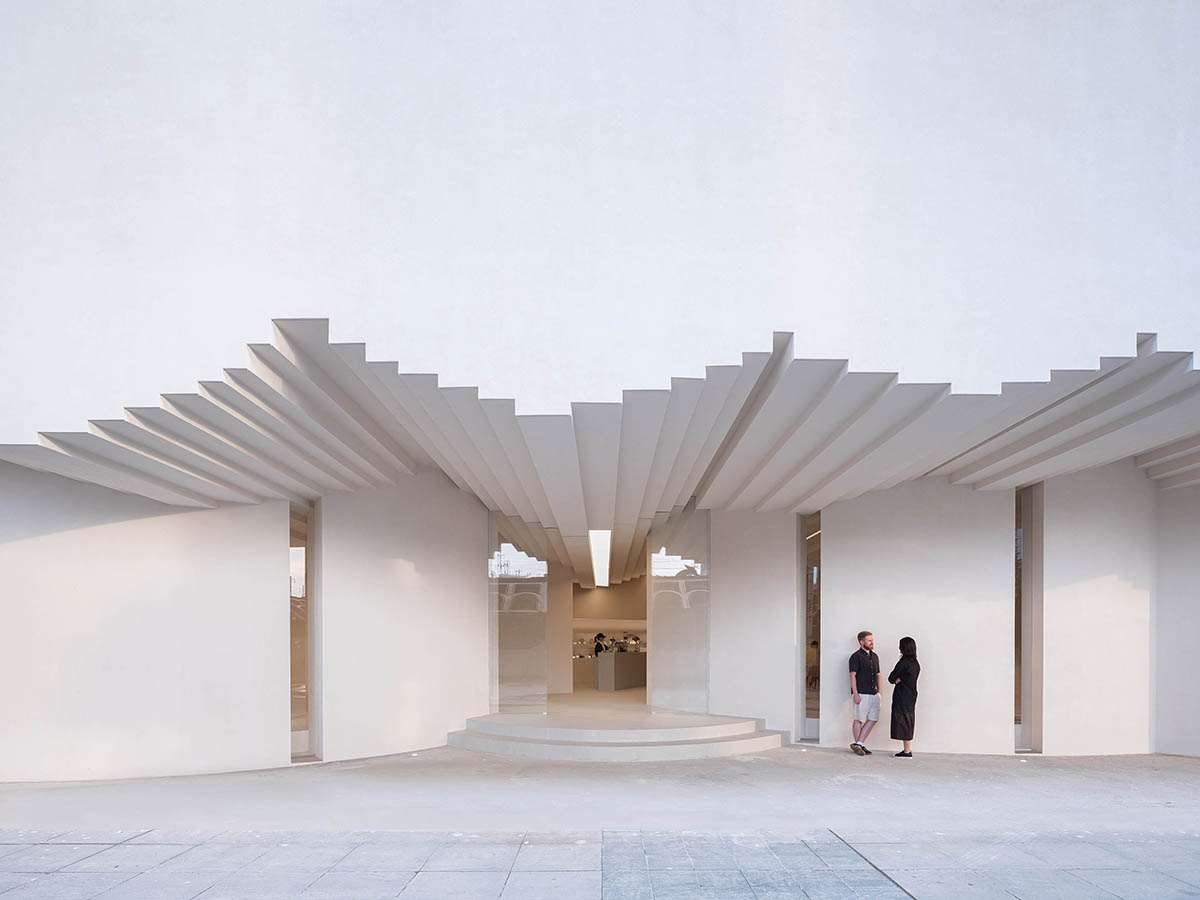 Simple Art Museum Features Wave-Like Roof Mimicking Rippling Waters In ...