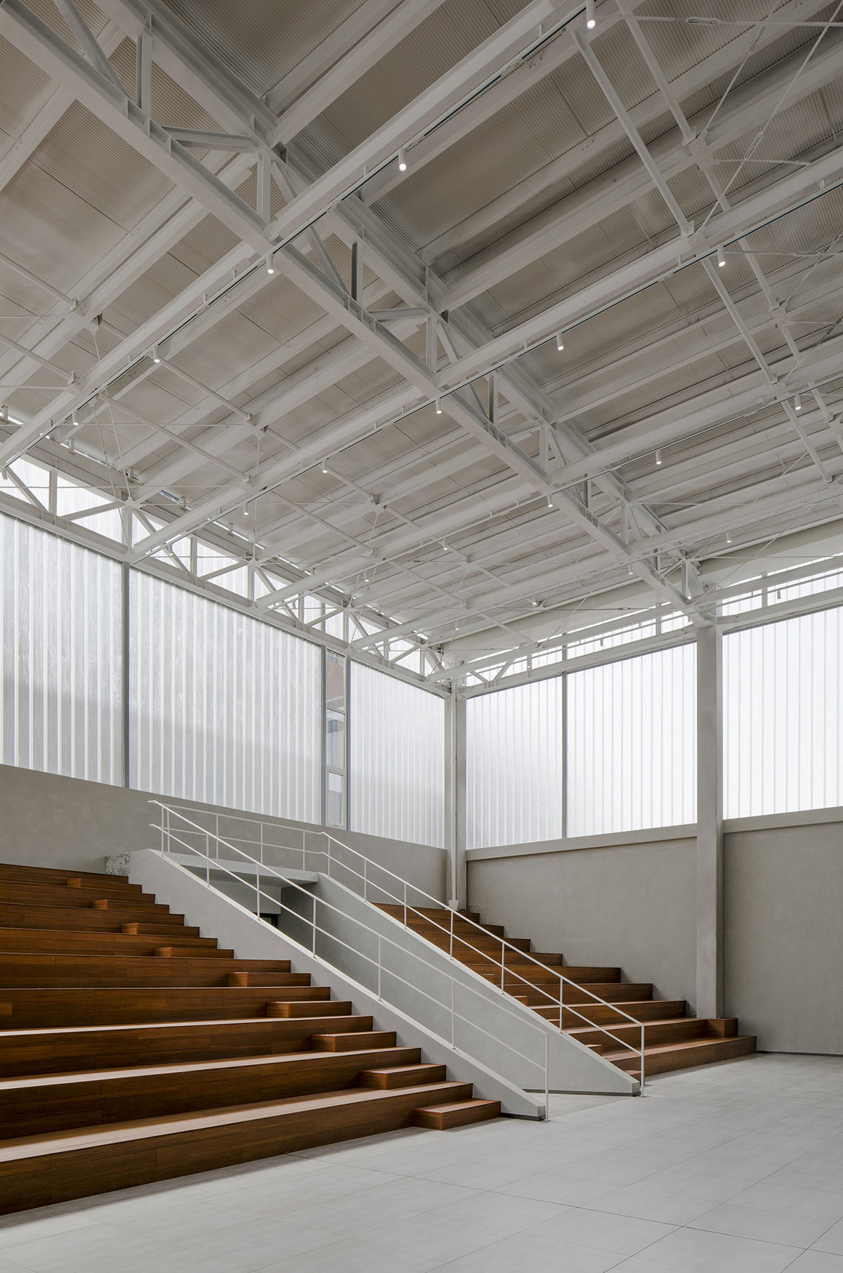 y.ad studio completes production center for clothing industry in Cangzhou, China