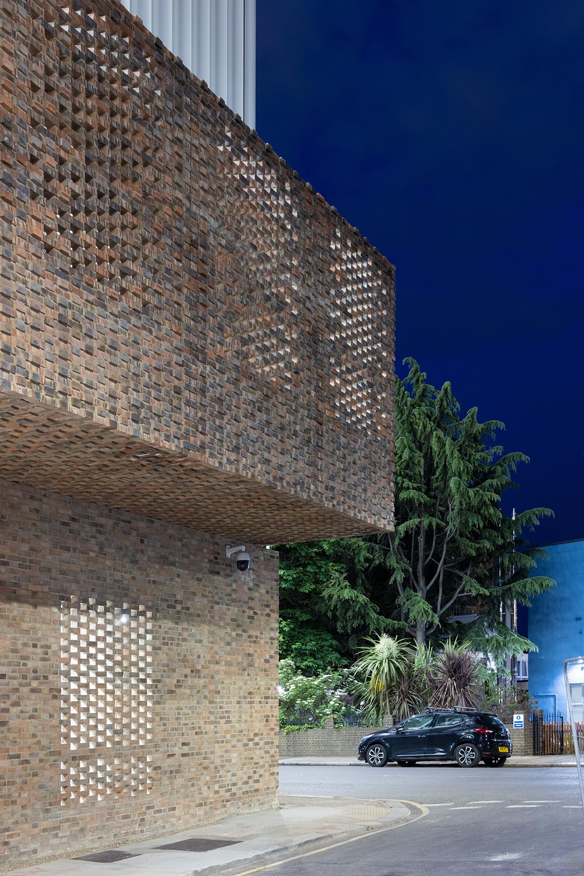 Herzog & de Meuron completes new campus of Royal College Of Art in Battersea, London