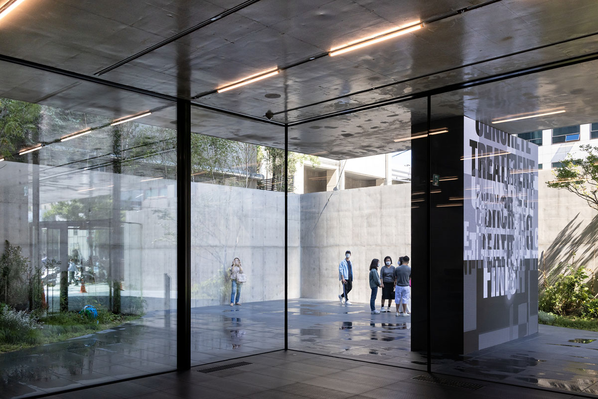 More photographs revealed for Herzog & de Meuron's monolithic ST SongEun Building in Seoul 