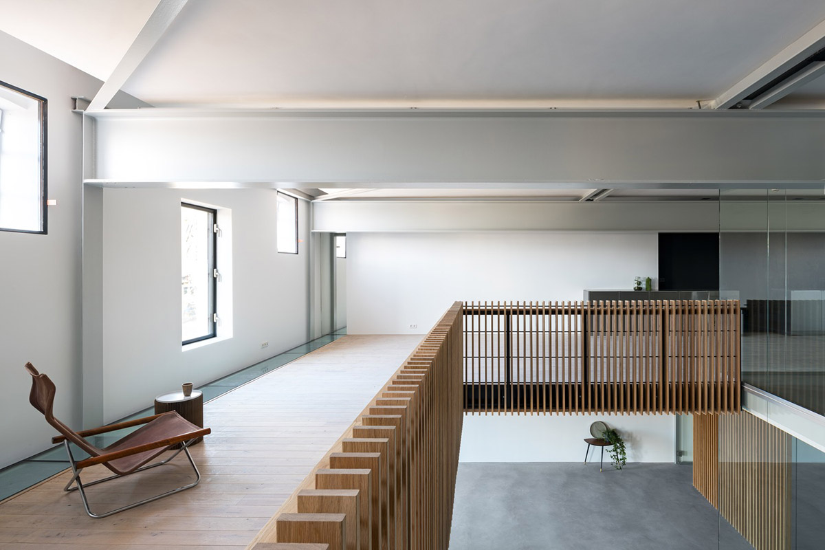 Firm Architects converts old warehouse into an office in Vlaardingen, Netherlands