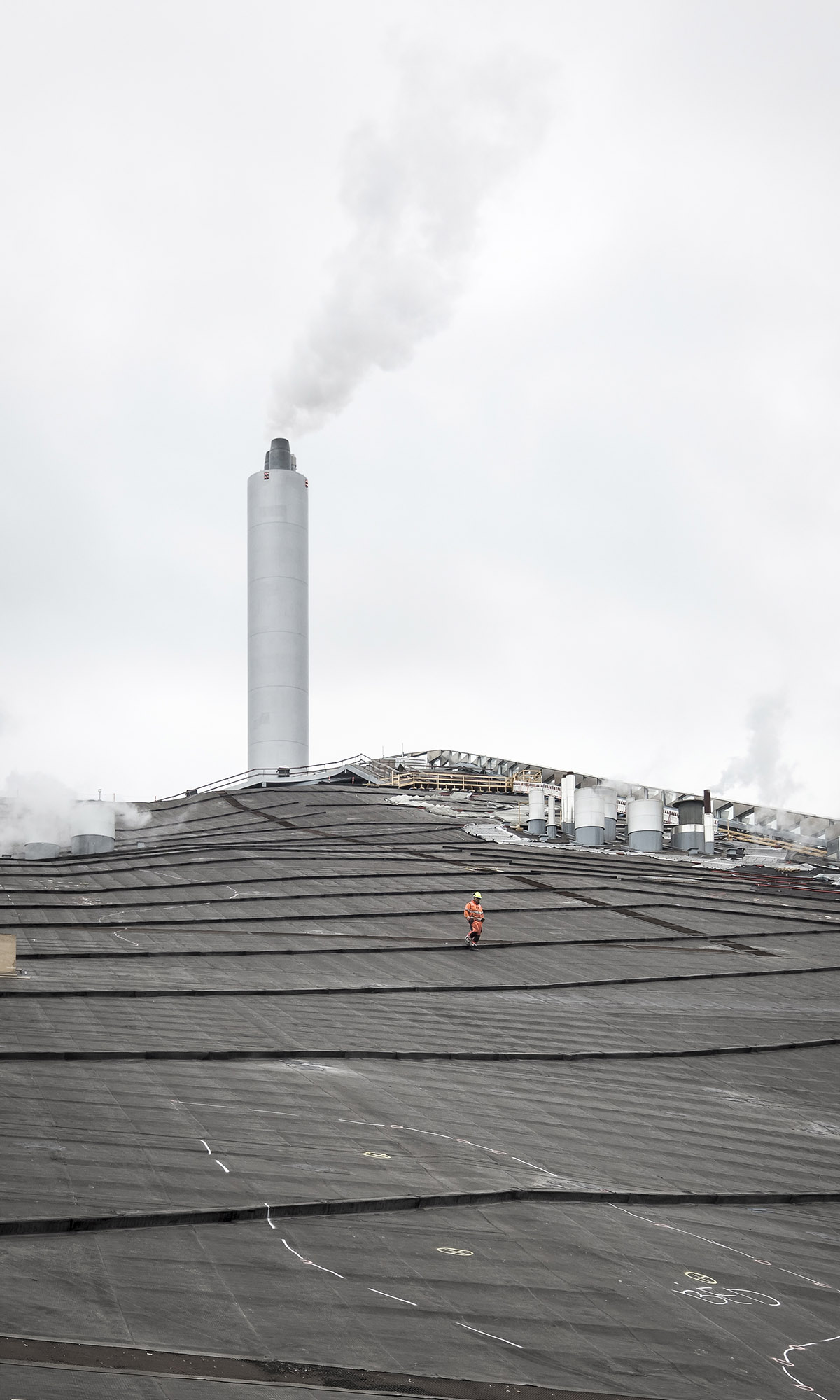 First detailed photographs released for BIG’s Waste-to-Energy Plant in Copenhagen