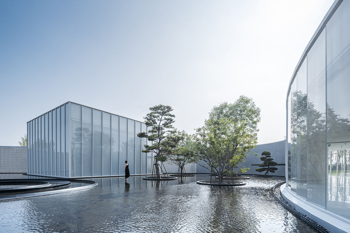 Circular, oval and square volumes form art museum designed by Wutopia Lab in China 