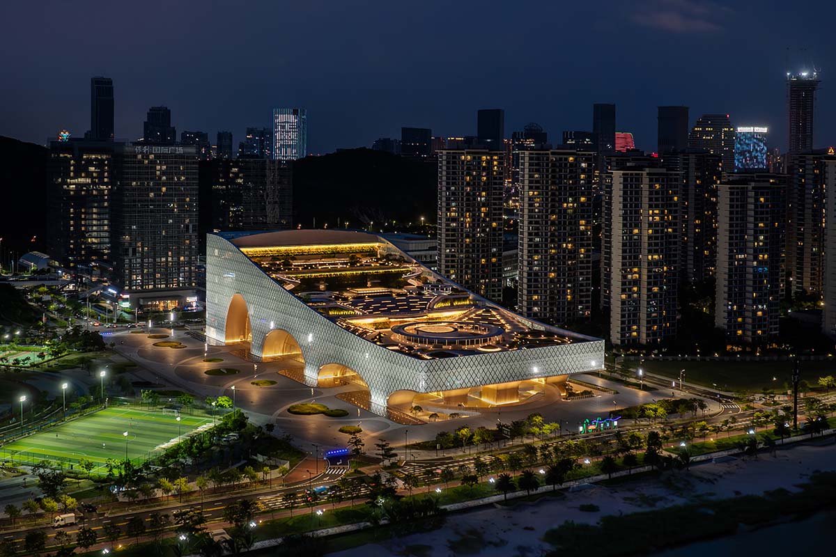 Culture and art complex features three mega arches that serve as a gateway to the city in Zhuhai