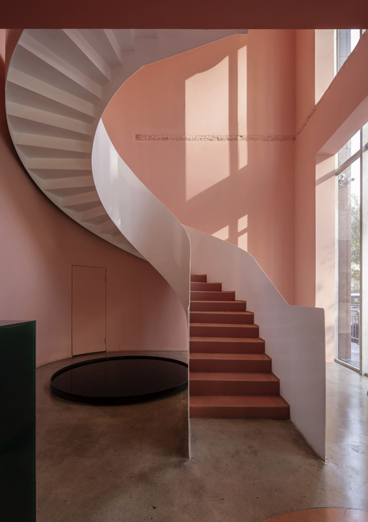 Boundary Space Design creates pinkish and romantic interior for fashion store in Xi'an