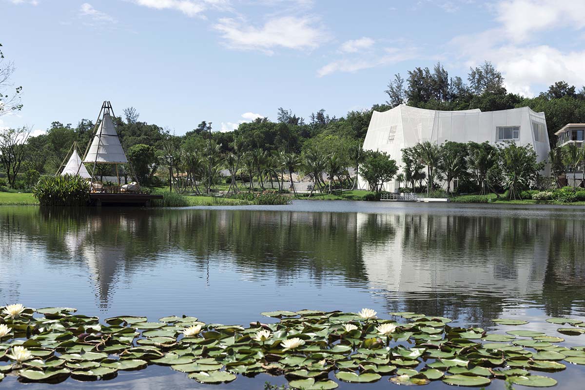 Wutopia Lab built an art gallery enveloped by Ferrari membranes to resemble