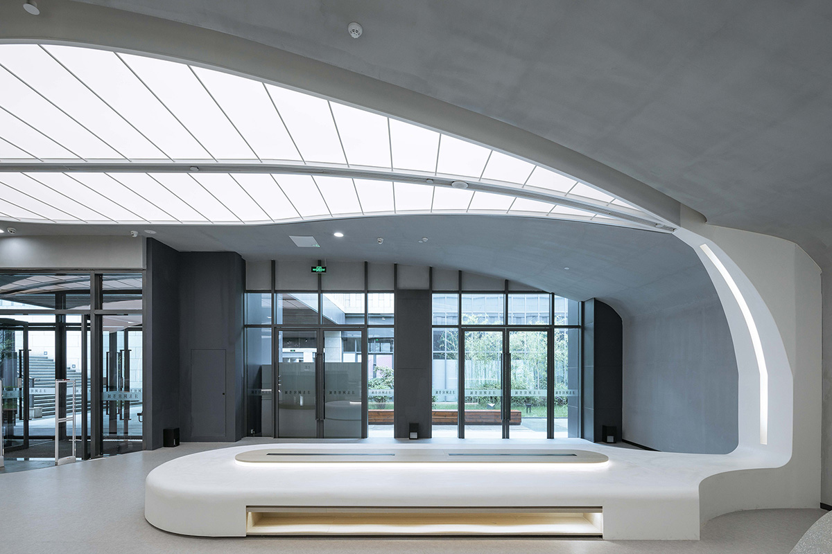 Gonverge Interior Design completes futuristic Fengdong E Pang Bookstore in Xi'an City