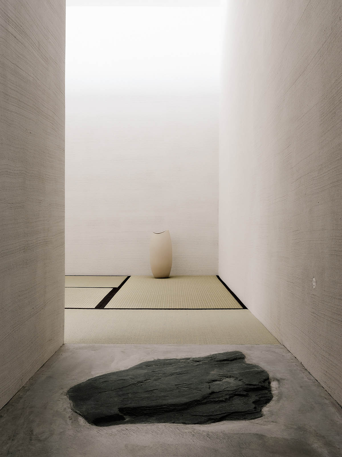 Capturing Light Residence by Min Design explores the dynamics of light in San Francisco 