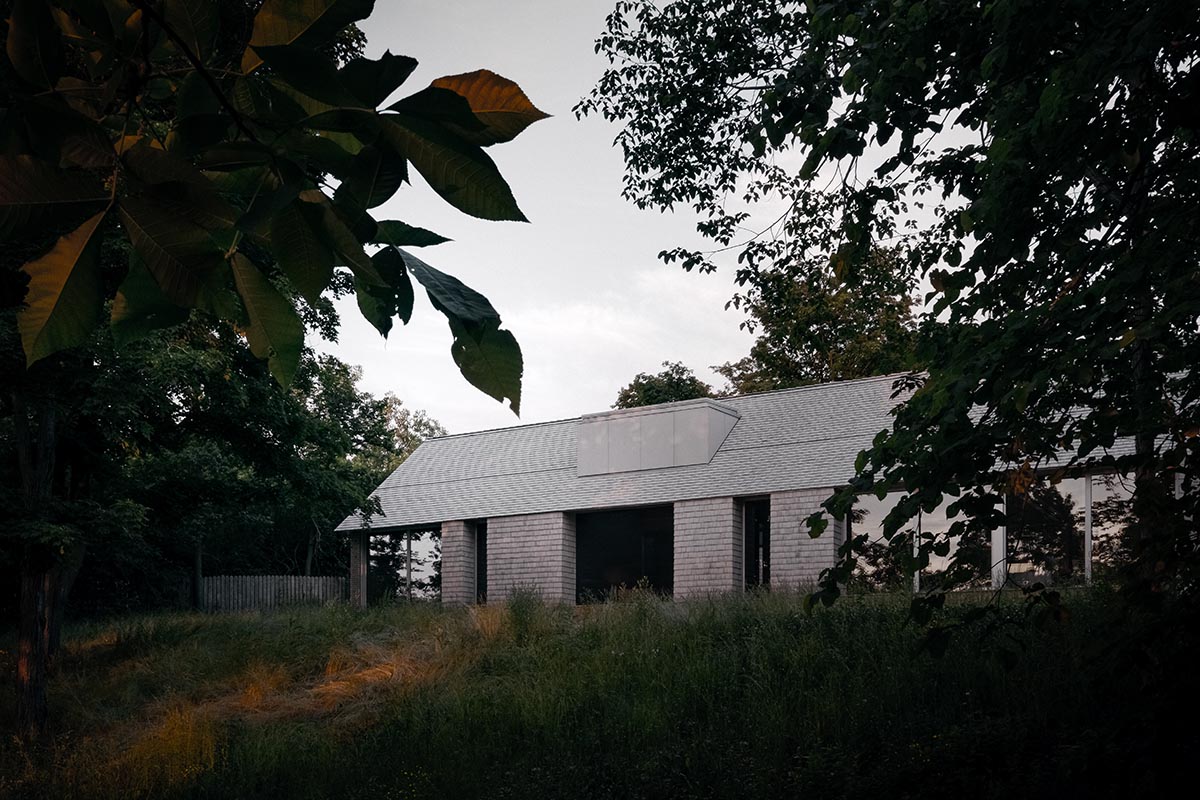 StudioAC is inspired by agrarian architecture of the area to design Cherry Valley Residence