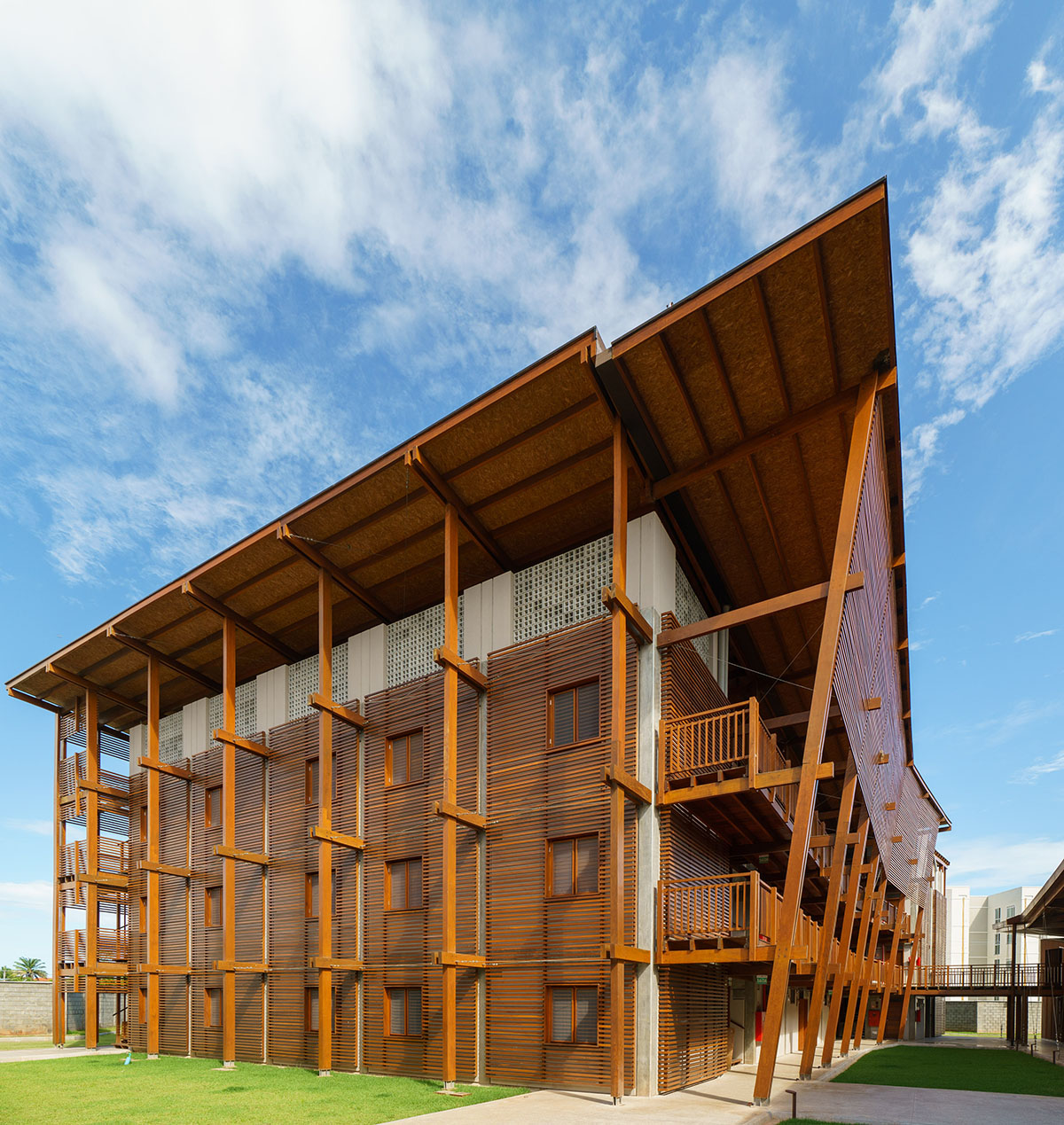 Conventual complex by Mixtura features wooden textures and artisanal details in Brazil 
