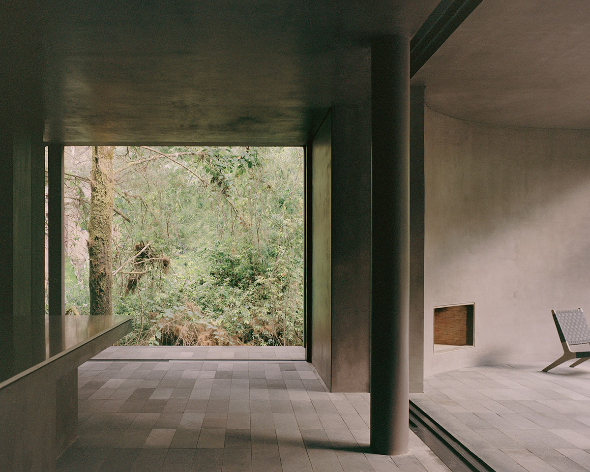 PPAA completes Copas House with sleek skin and pastel tones in Valle de Bravo