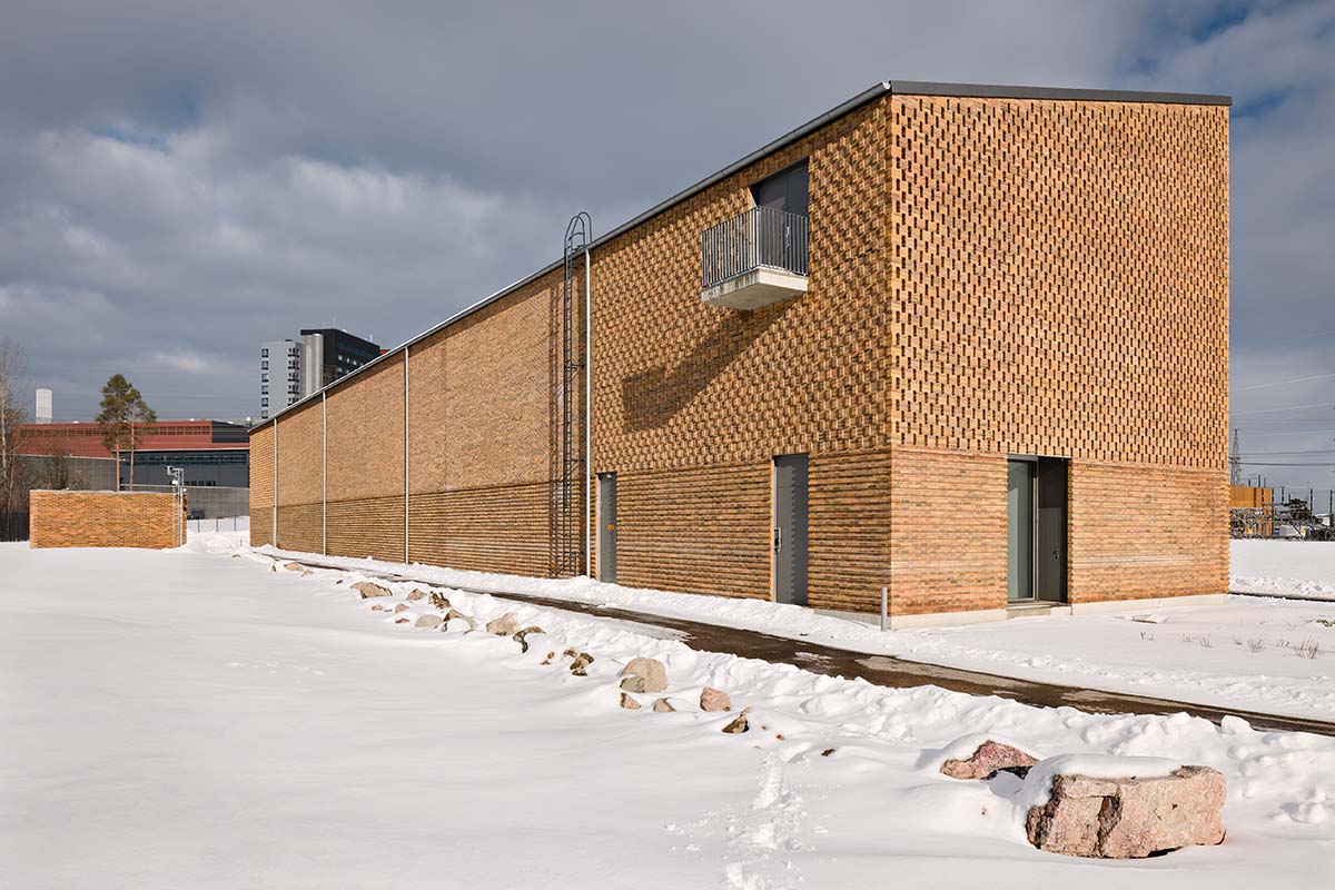Kivinen Rusanen Architects built a substation featuring a patterned brick façade