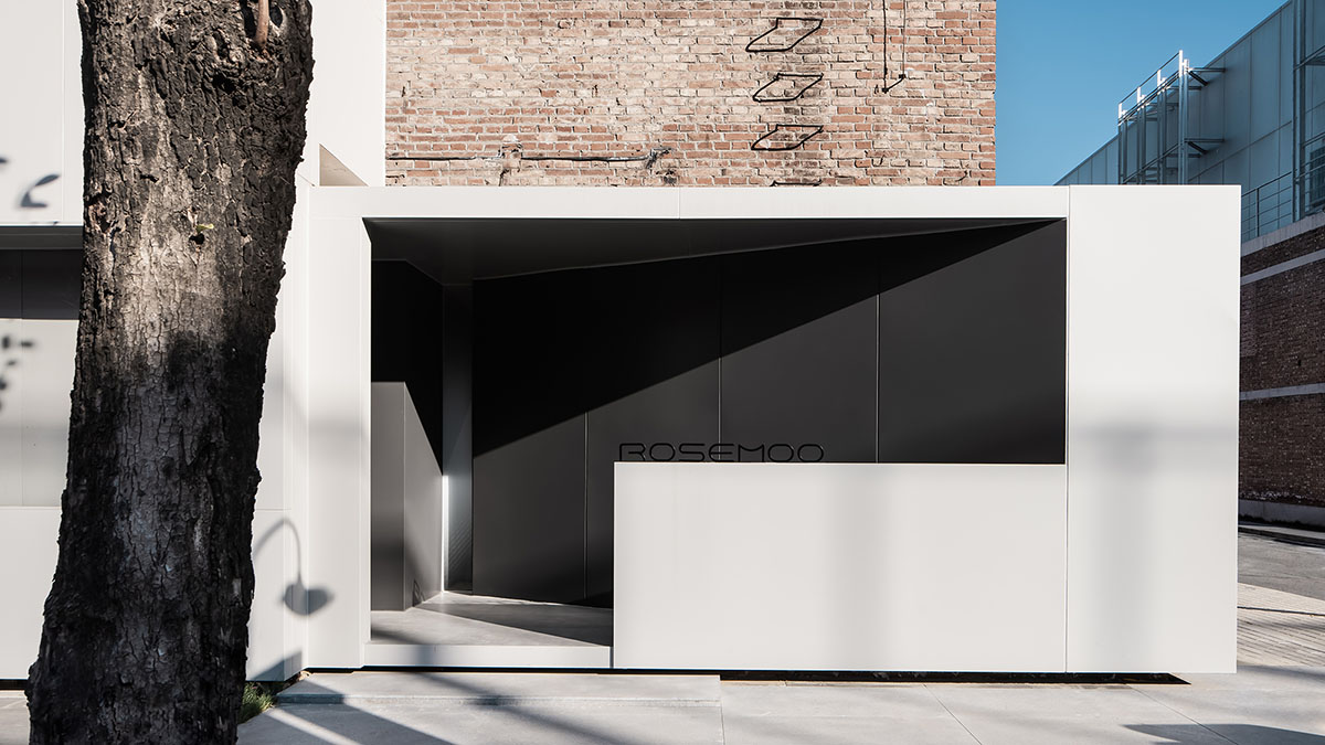 Cun Design completes ROSEMOO Headquarters Office with white linear volume in Beijing
