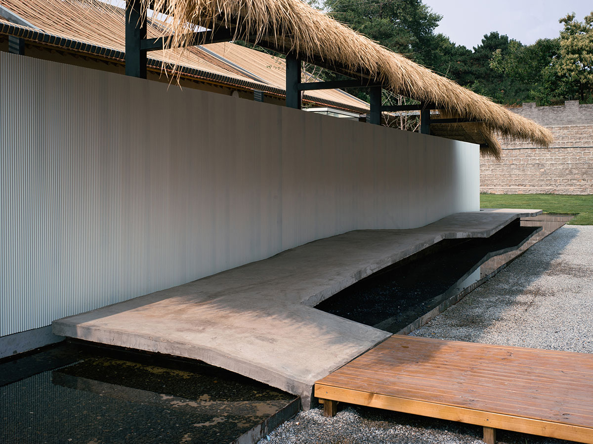Domain Architects built boutique hotel with thatch roof and 60,000-metre hemp rope in rural Beijing
