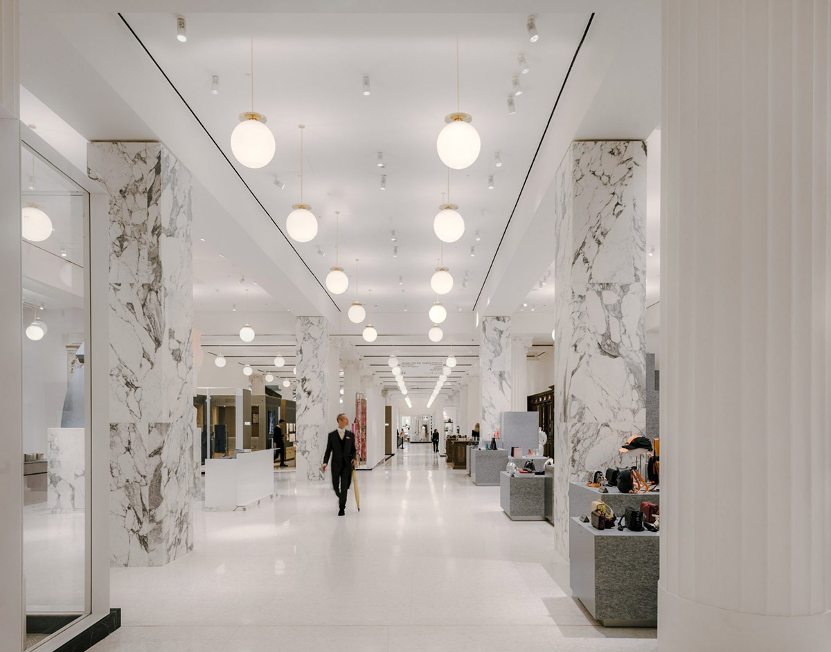 David Chipperfield Architects completes Selfridges store with grand entrance and dark palette