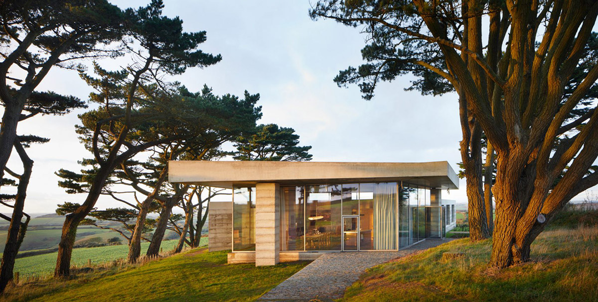Peter Zumthor completes family home with layered concrete on a hilltop of South Devon