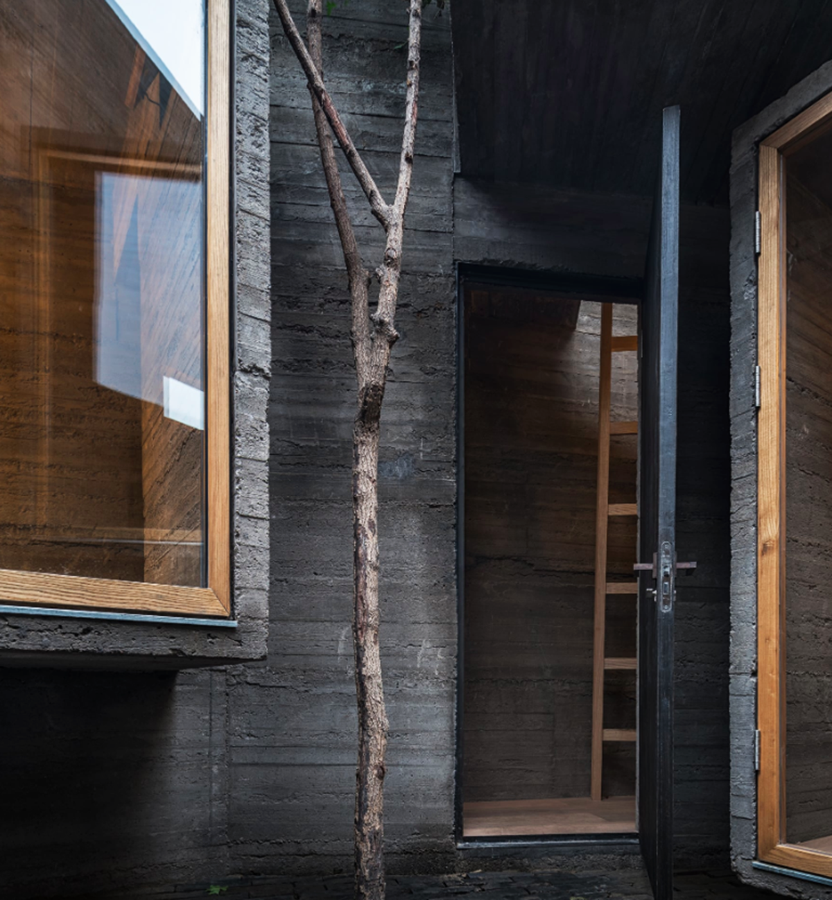 ZAO/Standardarchitecture completes ultra-small scale social housing with multifaceted facades