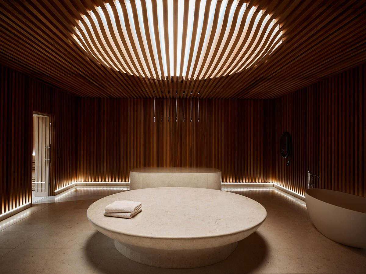 Renzo Piano Building Workshop completes Eighty Seven Park residential building in Miami