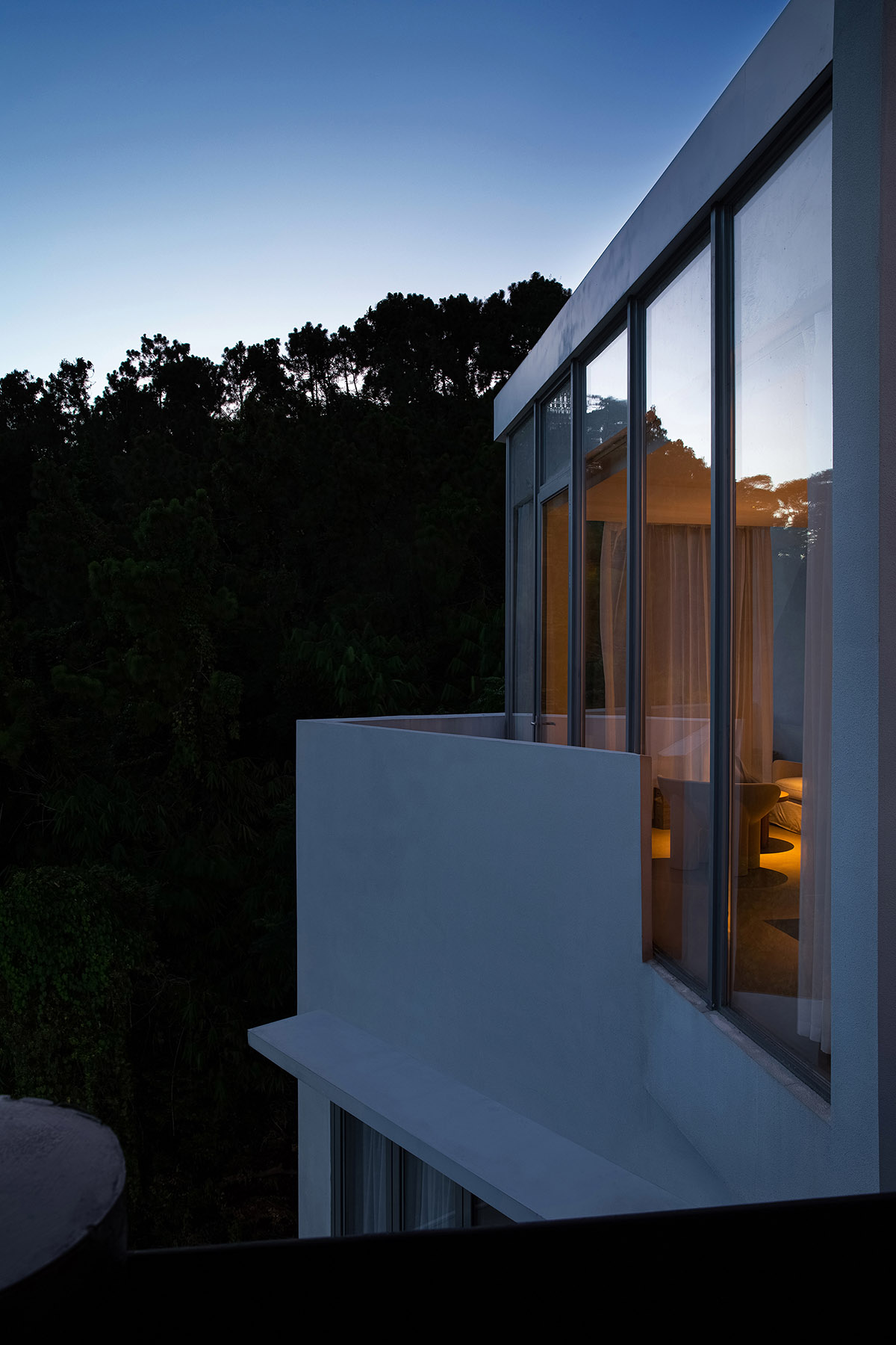 JG PHOENIX completes Highland Star Chef Restaurant in China