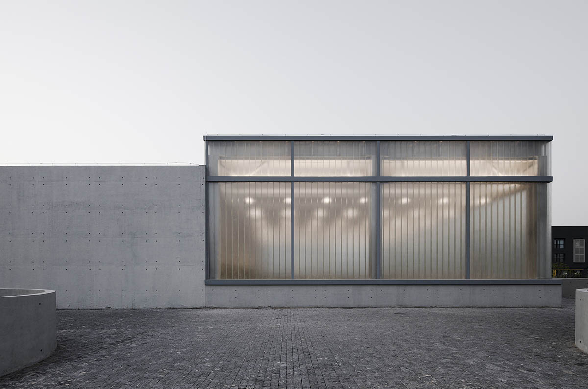 y.ad studio completes production center for clothing industry in Cangzhou, China