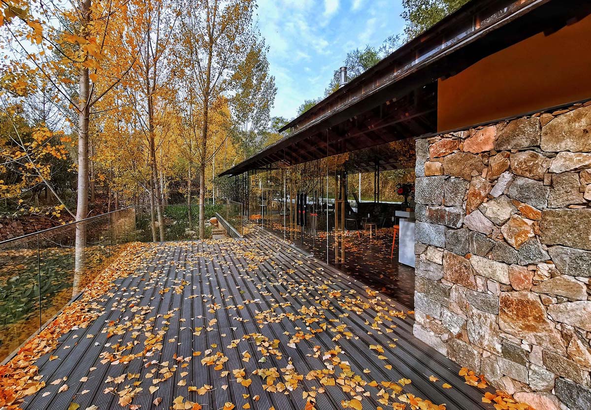 gad · line+ studio renovates old rubble houses and surrounding with light steel structures in China