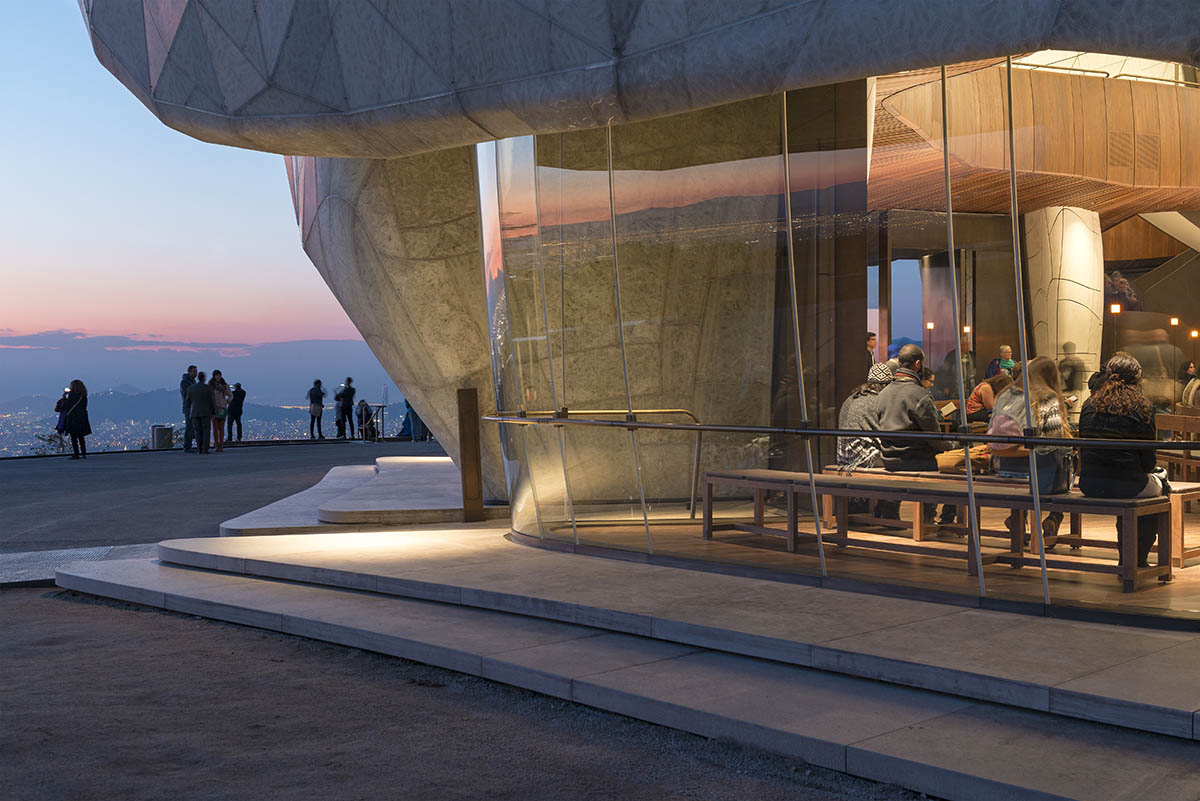 Hariri Pontarini Architects' Baha’i Temple of South America wins 2019 RAIC International Prize