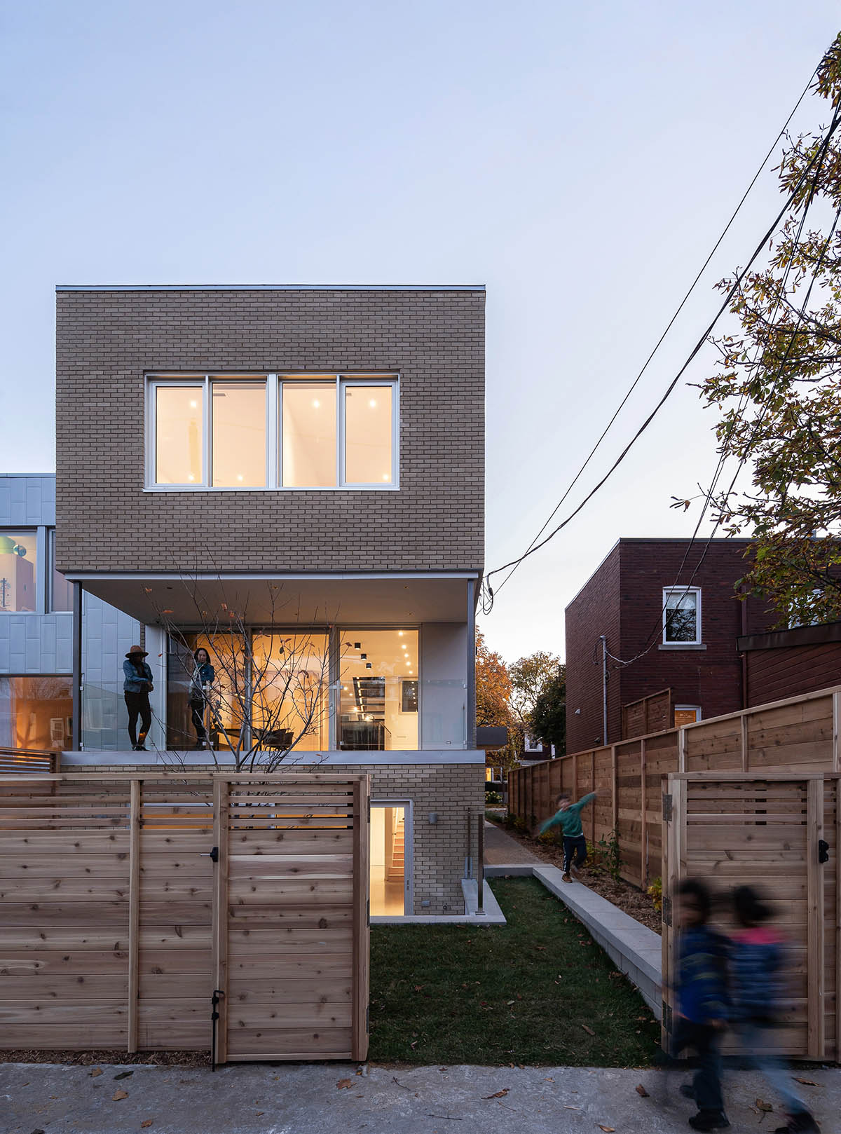 Natalie Dionne Architecture clads this house with light-color clay brick in Montréal