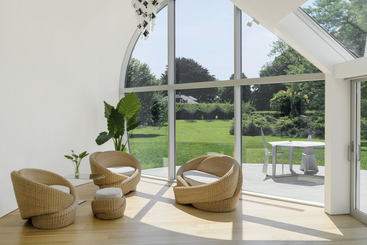 nea studio's cocoon-shaped residence in Long Island acts as a