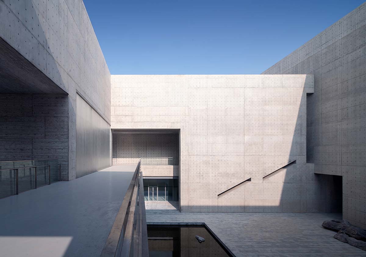 Studio Zhu-Pei creates generous urban space with