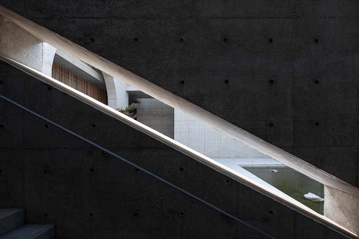 Studio Zhu-Pei creates generous urban space with