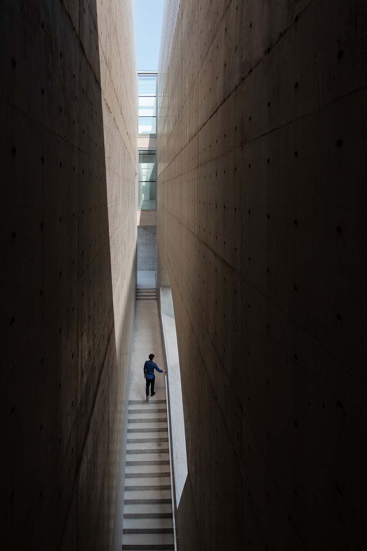 Studio Zhu-Pei creates generous urban space with