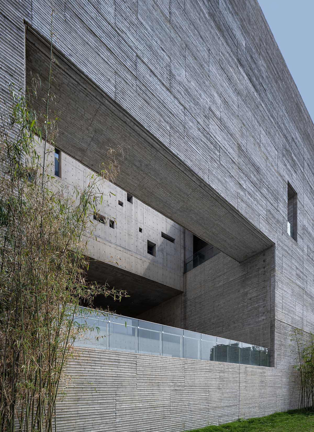 Studio Zhu-Pei creates generous urban space with