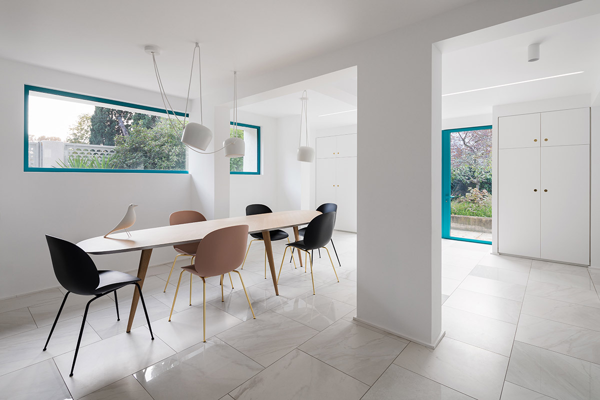 (ma!ca)-designed tiny terracotta brick extension gives a new life to an existing house in Montpellier