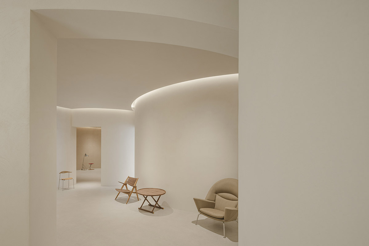 HAS design and research built a museum featuring curved walls resembling landscape caves 